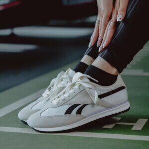 NEW REEBOK Suede Fiori Retro Sneakers for women in natural multi 725 4mj2